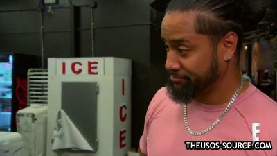 Naomi_shows_Jimmy_Uso_how_shes_going_to_give_the_SmackDown_Womens_Title_some_glow_Total_Divas_Preview_Clip_Nov_15_2017__WWE_mp4173.jpg