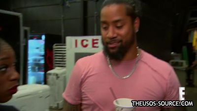 Naomi_shows_Jimmy_Uso_how_shes_going_to_give_the_SmackDown_Womens_Title_some_glow_Total_Divas_Preview_Clip_Nov_15_2017__WWE_mp4205.jpg