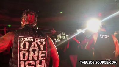 The_Usos_make_some_noise_in_Tokyo_mp4012.jpg
