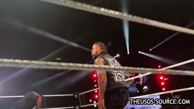 The_Usos_make_some_noise_in_Tokyo_mp4085.jpg