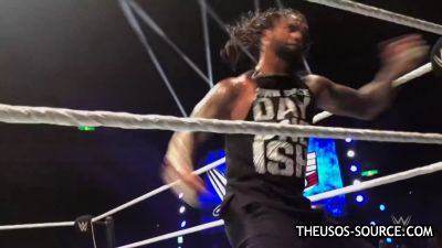 The_Usos_make_some_noise_in_Tokyo_mp4101.jpg