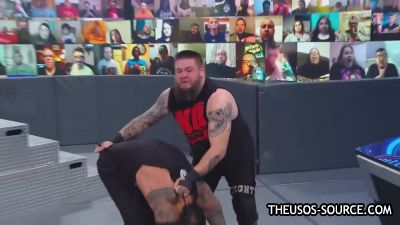 WWESmackDown20210101720pWEBh264-HEEL_mp41142.jpg
