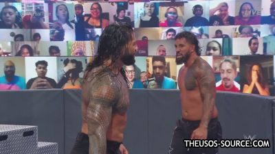 WWE_Clash_2020_mp41182.jpg