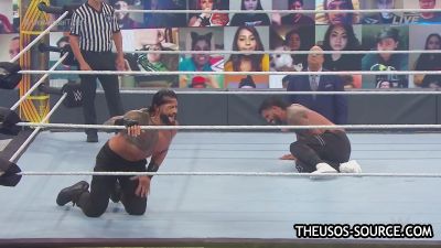 WWE_Clash_2020_mp41472.jpg