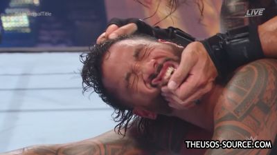 WWE_Clash_2020_mp42160.jpg