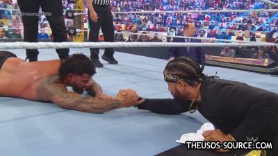 WWE_Clash_2020_mp42207.jpg