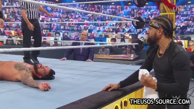 WWE_Clash_2020_mp42224.jpg