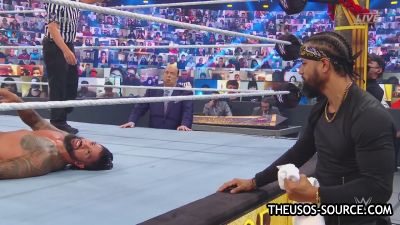WWE_Clash_2020_mp42233.jpg