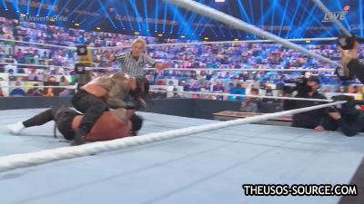 WWE_Clash_2020_mp42291.jpg