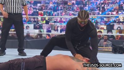 WWE_Clash_2020_mp42323.jpg