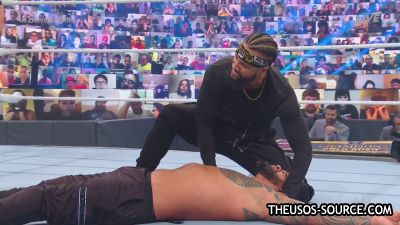 WWE_Clash_2020_mp42345.jpg