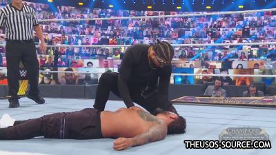 WWE_Clash_2020_mp42430.jpg