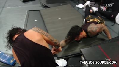 WWE_Elimination_Chamber_2019_PPV_720p_WEB_h264-HEEL_mp40967.jpg