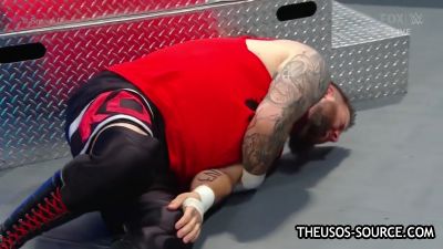 WWE_Friday_Night_SmackDown_2020_11_27_720p_HDTV_x264-NWCHD_mp44464.jpg