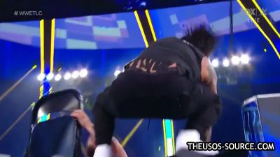 WWE_Friday_Night_SmackDown_2020_12_11_720p_HDTV_x264-NWCHD_mp40489.jpg