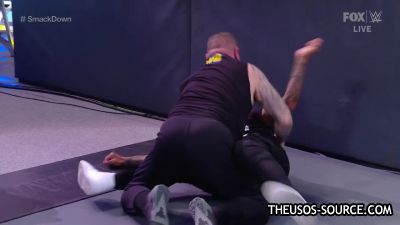 WWE_Friday_Night_SmackDown_2020_12_18_720p_HDTV_x264-NWCHD_mp41532.jpg