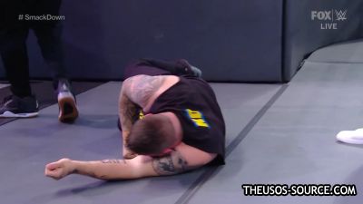 WWE_Friday_Night_SmackDown_2020_12_18_720p_HDTV_x264-NWCHD_mp41564.jpg