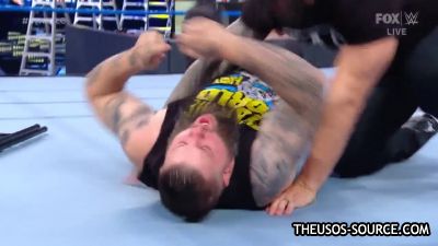 WWE_Friday_Night_SmackDown_2020_12_18_720p_HDTV_x264-NWCHD_mp41935.jpg