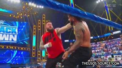 WWE_Friday_Night_Smackdown_2020-12-04_720p_AVCHD-SC-SDH_mp41260.jpg