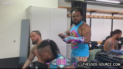 KOFI_KINGSTON_vs__JEY_USO_UpUpDownDown_Championship_Match_mp40457.jpg