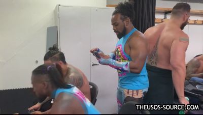 KOFI_KINGSTON_vs__JEY_USO_UpUpDownDown_Championship_Match_mp40515.jpg