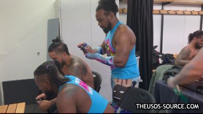 KOFI_KINGSTON_vs__JEY_USO_UpUpDownDown_Championship_Match_mp40518.jpg