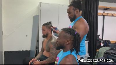 KOFI_KINGSTON_vs__JEY_USO_UpUpDownDown_Championship_Match_mp40976.jpg