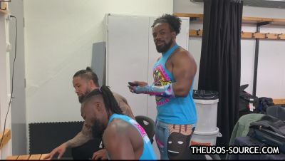 KOFI_KINGSTON_vs__JEY_USO_UpUpDownDown_Championship_Match_mp41225.jpg