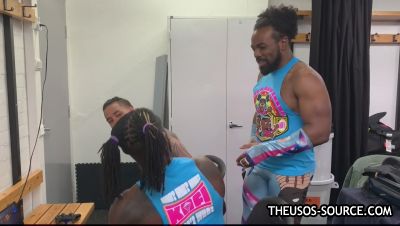 KOFI_KINGSTON_vs__JEY_USO_UpUpDownDown_Championship_Match_mp41238.jpg