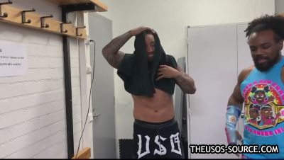 KOFI_KINGSTON_vs__JEY_USO_UpUpDownDown_Championship_Match_mp41296.jpg