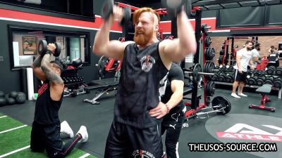 The_Usos___Athlean-X_PART_TWO___Ep_00_05_02_08_462.jpg