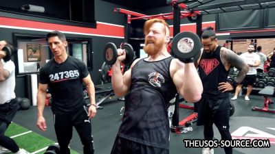 The_Usos___Athlean-X_PART_TWO___Ep_00_05_14_03_480.jpg