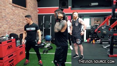 The_Usos___Athlean-X_PART_TWO___Ep_00_05_39_08_520.jpg