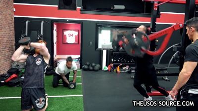 The_Usos___Athlean-X_PART_TWO___Ep_00_06_19_04_582.jpg