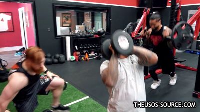 The_Usos___Athlean-X_PART_TWO___Ep_00_09_06_06_844.jpg