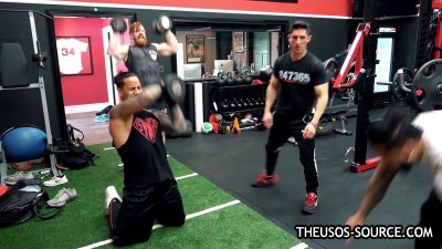 The_Usos___Athlean-X_PART_TWO___Ep_00_09_24_05_872.jpg