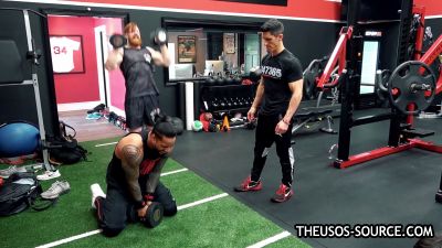 The_Usos___Athlean-X_PART_TWO___Ep_00_09_40_05_897.jpg