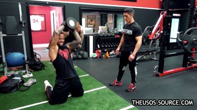 The_Usos___Athlean-X_PART_TWO___Ep_00_09_42_04_900.jpg