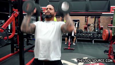 The_Usos___Athlean-X_PART_TWO___Ep_00_09_57_07_924.jpg