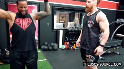 The_Usos___Athlean-X_PART_TWO___Ep_00_10_14_09_951.jpg