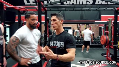 The_Usos___Athlean-X_PART_TWO___Ep_00_10_32_02_978.jpg