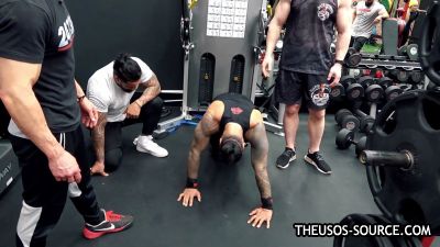 The_Usos___Athlean-X_PART_TWO___Ep_00_13_52_06_1292.jpg
