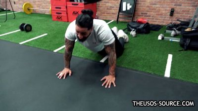 The_Usos___Athlean-X_PART_TWO___Ep_00_16_32_02_1542.jpg