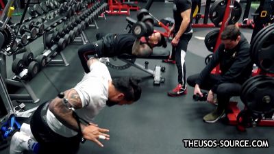 The_Usos___Athlean-X_PART_TWO___Ep_00_18_02_08_1684.jpg