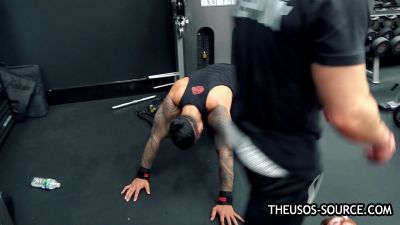 The_Usos___Athlean-X_PART_TWO___Ep_00_18_55_08_1767.jpg