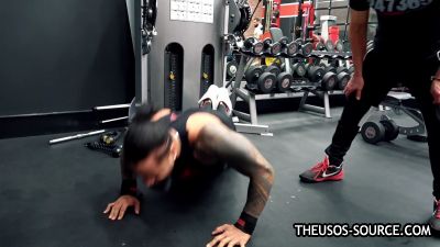 The_Usos___Athlean-X_PART_TWO___Ep_00_19_06_06_1784.jpg