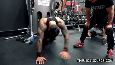 The_Usos___Athlean-X_PART_TWO___Ep_00_19_21_09_1808.jpg