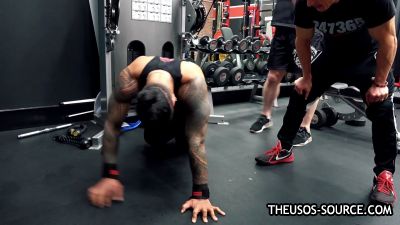 The_Usos___Athlean-X_PART_TWO___Ep_00_19_23_09_1811.jpg