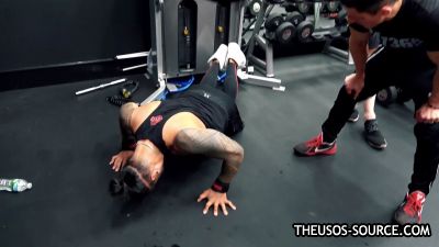 The_Usos___Athlean-X_PART_TWO___Ep_00_19_27_00_1816.jpg